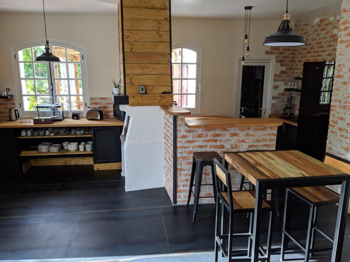 La Tour D'Ugo Hotel Cavanac Kültér fotó